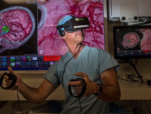 Dr. Louis using Virtual Reality